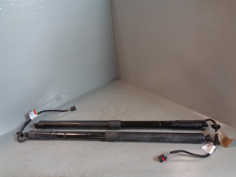 Range Rover Evoque Electric Tailgate Lift Struts Pair of L538 2016 to 2018