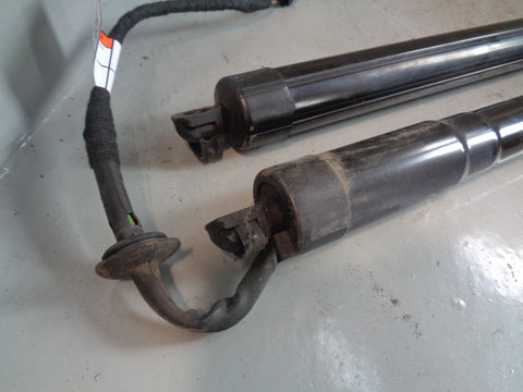 Range Rover Evoque Electric Tailgate Lift Struts Pair of L538 2016 to 2018