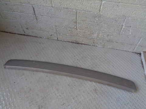 Range Rover L322 Bumper Rear Top Scuff Plate Panel Trim 9H42 17E962 AAW Grey