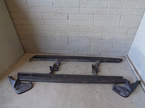 Range Rover L322 Side Steps Pair Of Black Land Rover 2002 to 2013 L24045