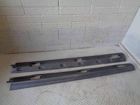 Discovery 3 or 4 Sill Trim Cover Protector Pair Land Rover L21104