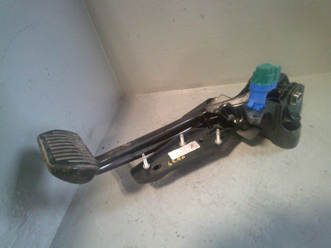 Discovery Sport Brake Pedal GJ32-2D094-DA L550 Land Rover 2014 to 2019