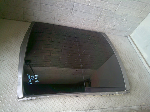 Freelander 2 Sunroof Panoramic Glass with Motor Land Rover 2006 to 2015 R07075