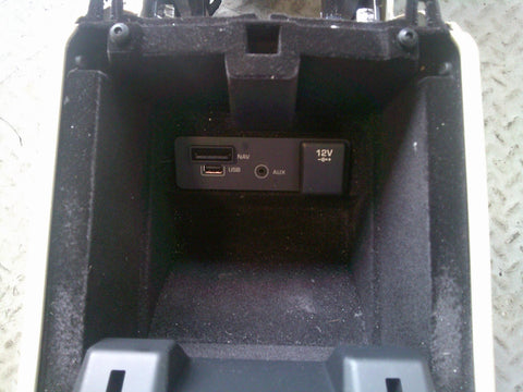 Discovery Sport Centre Console in Cirrus L550 Land Rover 2014 to 2019 L14075