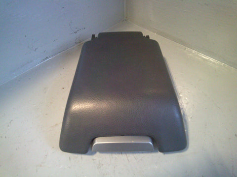 Discovery 3 Centre Console Lid Armrest Grain Leather Land Rover L07075