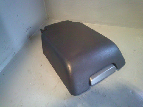 Discovery 3 Centre Console Lid Armrest Grain Leather Land Rover L07075
