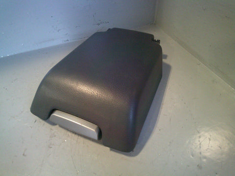 Discovery 3 Centre Console Lid Armrest Grain Leather Land Rover L07075