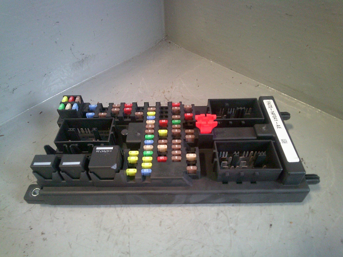 Discovery Sport Fuse Box 2.0 D FK72-14F041-AE 2.0 D L550 Land Rover 2016 to 2019