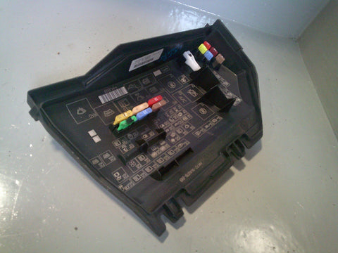 Discovery Sport Fuse Box Cover HK72-14A076-BB L550 Land Rover 2014 to 2019