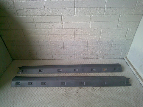 Discovery 3 or 4 Sill Trim Cover Protector Pair Land Rover 2004 to 2014 K19065