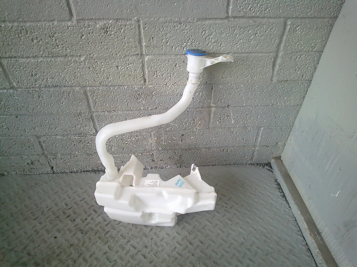 Discovery Sport Windscreen Washer Bottle Tank with 2 Pumps L550 Land Rover