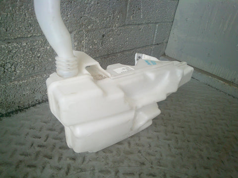 Discovery Sport Windscreen Washer Bottle Tank with 2 Pumps L550 Land Rover