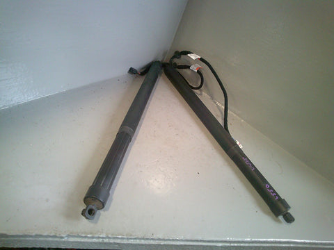 Discovery Sport Electric Tailgate Lift Struts Pair of Land Rover 2014 to 2019