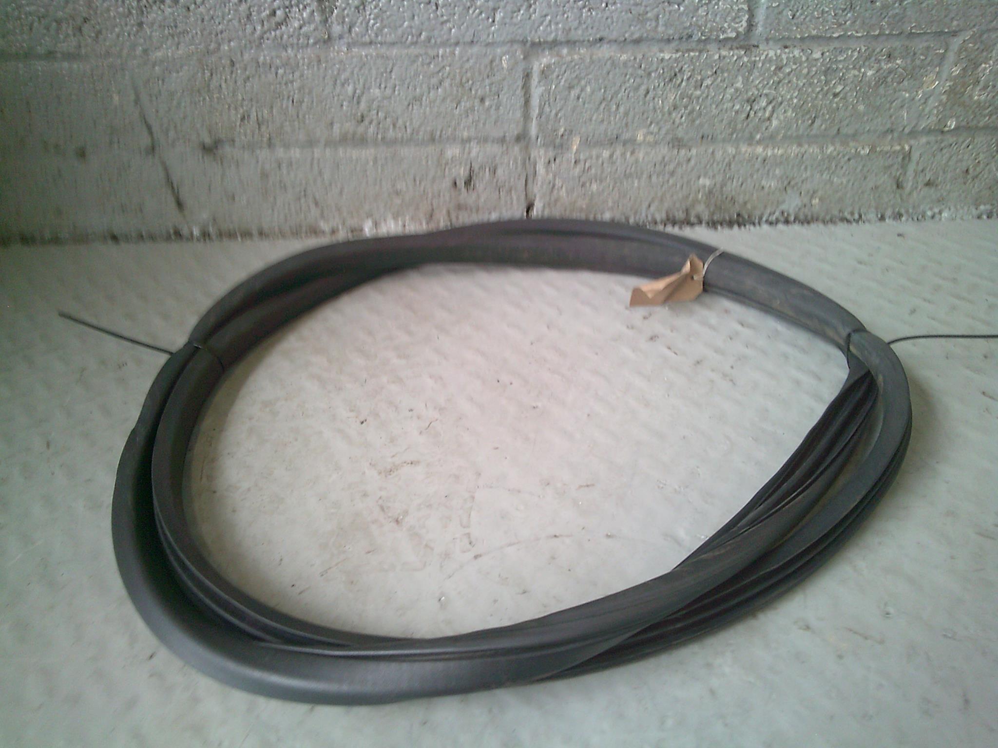 Cxe500040 Discovery Sport Door Seal Rubber Off Side Front L550 Land Rover 2014 t ...