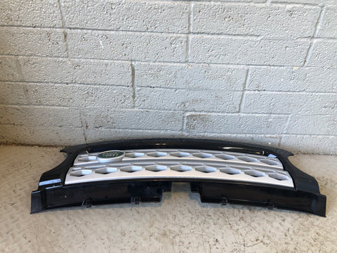 Discovery 4 Grille Front Sumatra Black and Silver Land Rover 2009 To 2016 J23096