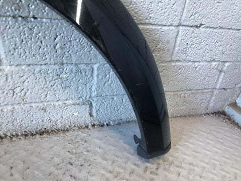 Discovery 4 Wheel Arch Trim Front Off Side Sumatra Black Land Rover L319