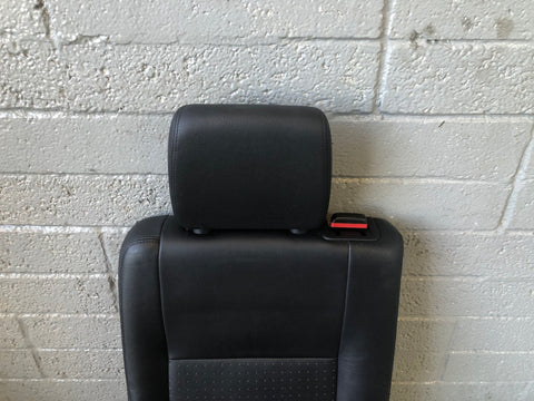 Discovery 3 Seats Leather Electric x 7 Land Rover in Black 2004 to 2009 J12086