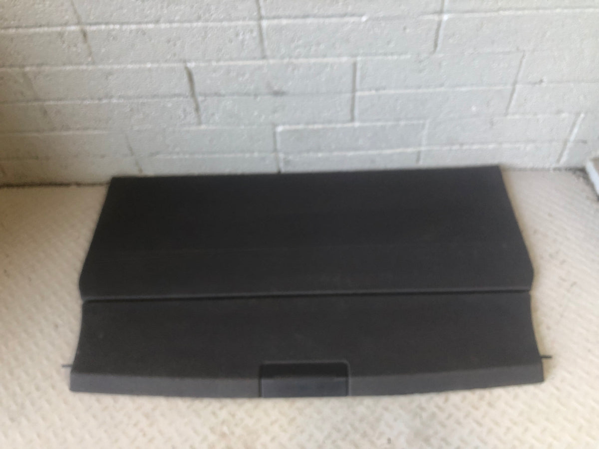 Range Rover L322 Parcel Shelf Luggage Load Cover Black 2002 to 2013 D01076