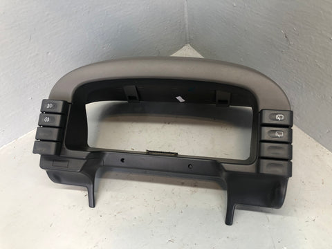 Discovery 2 Instrument Surround Speedo in Grey Land Rover 1998 to 2004 L20076