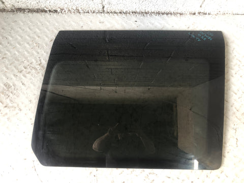 Discovery 4 Window Glass Quarter Off Side Rear Land Rover 2009 to 2016