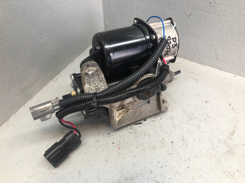 Discovery 3 Air Suspension Compressor Hitachi Land Rover 2004 to 2009 J17076