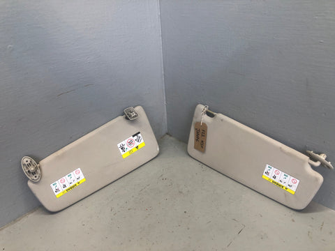Freelander 2 Sun Visors with Mirrors Front Pair Land Rover 2006 to 2011 J07076