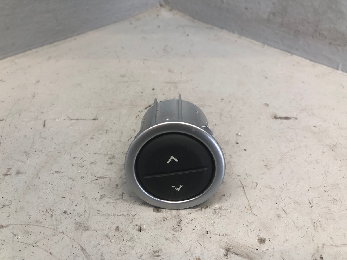 Range Rover L322 Electric Glove Box Release Switch Facelift 2006 to 2010