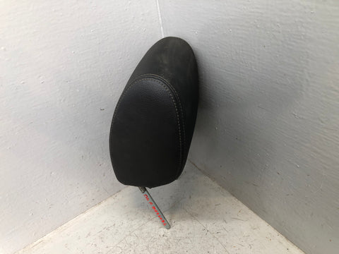Discovery 4 Front Headrest Commercial in Black Left or Right Land Rover L319