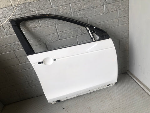 Discovery Sport Door Off Side Front in Fuji White L550 Land Rover L15066