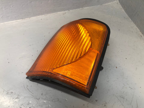 Discovery 2 Indicator Near Side Front TD5 And V8 Land Rover 1998 to 2002