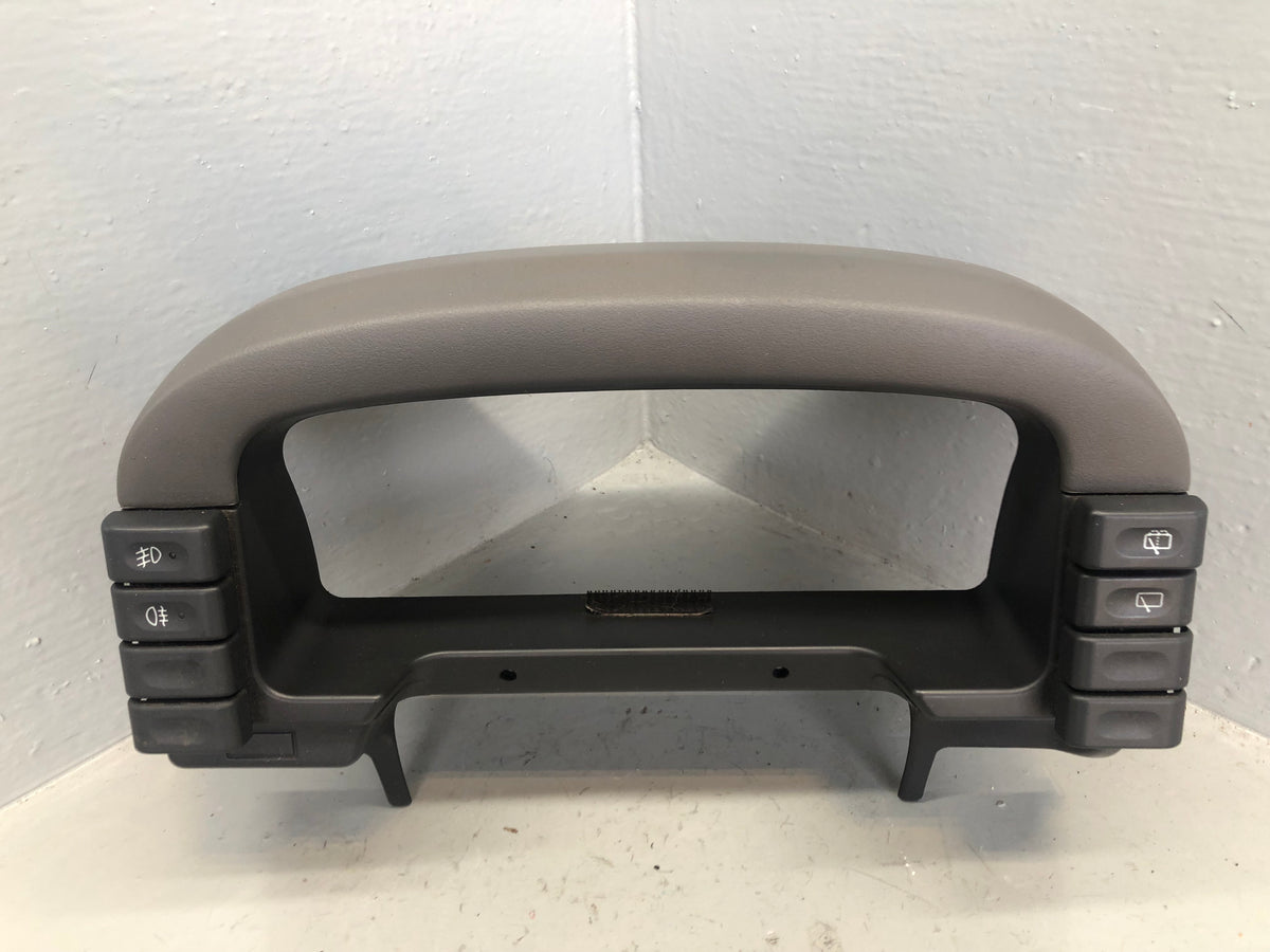 Discovery 2 Instrument Surround Speedo in Grey Land Rover 1998 to 2004 L20076