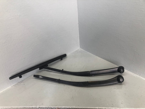 Range Rover L322 Front Windscreen Wiper Arms Pair 2010 to 2013