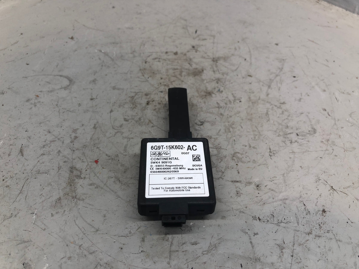 Discovery 4 Key Radio Signal Amplifier Land Rover 6G9T-15K602-AB 2009 to 2016