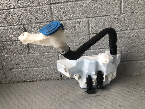 Range Rover Evoque Windscreen Washer Bottle Tank with 2 Pumps L538 2011 to 2015