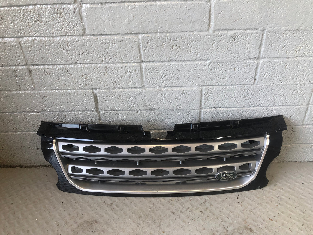 Discovery 4 Grille Front Santorini Black Facelift Land Rover 2014 to 2016 J18066