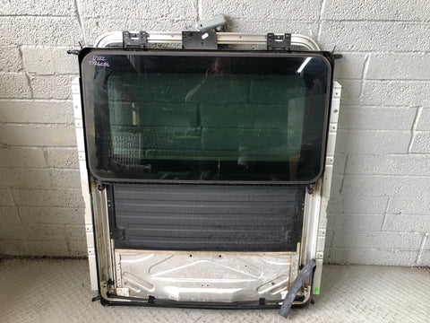 Range Rover L322 Sunroof Glass Cartridge Frame Assembly 2006 to 2010 D26086