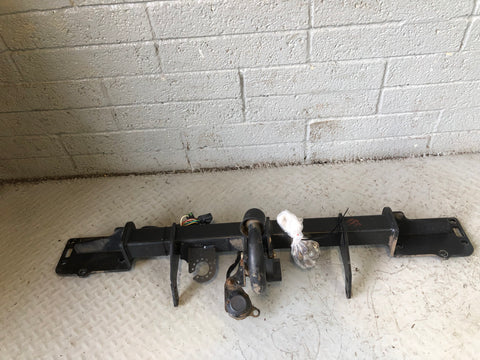 Range Rover Sport Tow Bar with Single Electrics Bolts L494 2014 to 2022 L14096