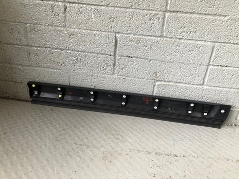 Discovery 3 Lower Door Moulding Trim Near Side Front Land Rover J14096