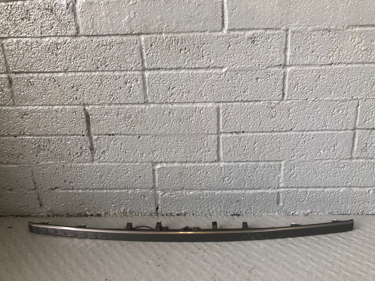 Range Rover Evoque Tailgate Trim Panel Handle BJ32 40406 L538 Grey