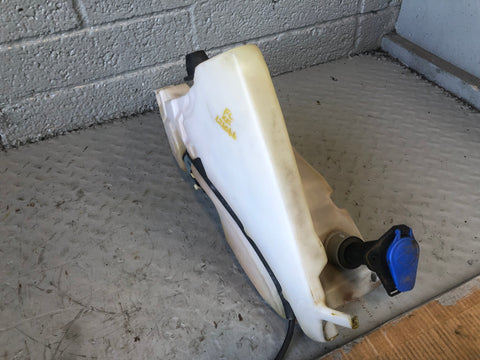 Jaguar XF Windscreen Washer Tank Bottle Reservoir with 2 Pumps X250 2011 to 2015