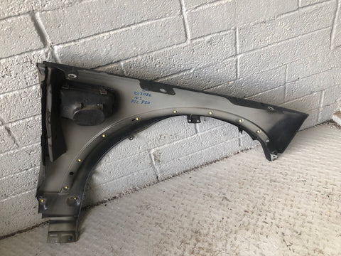 Discovery 4 Front Wing Near Side Santorini Black LRC 820 2009 to 2016 D13086