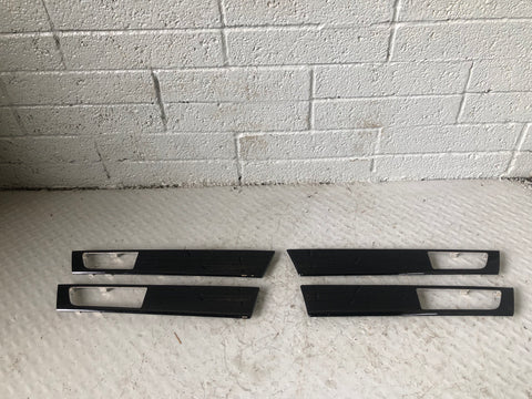 Discovery 4 Trim Kit Interior Doors 4 x Gloss Black L319 Land Rover D27056