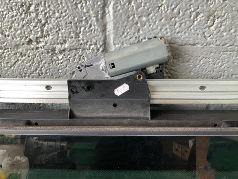 Range Rover L322 Sunroof Glass Cartridge Frame Assembly 2006 to 2010 D26086