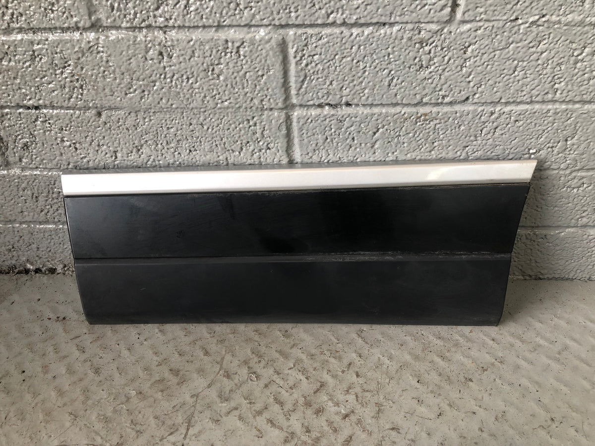 Range Rover L405 Door Trim Lower Near Side Rear Causeway Grey 950 CK52 274A49 AC