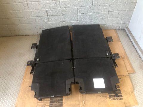 Discovery 4 Seats Rear 3rd Third Row in Black Land Rover 2009 to 2016 L10076