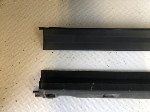 Freelander 2 Sill Cover Trims Pair Land Rover 2006 to 2014 Black Plastic D02106