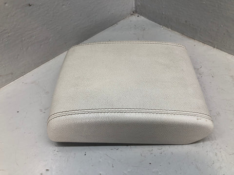 Range Rover Evoque Centre Console Armrest Lid in White Leather L538 L02015