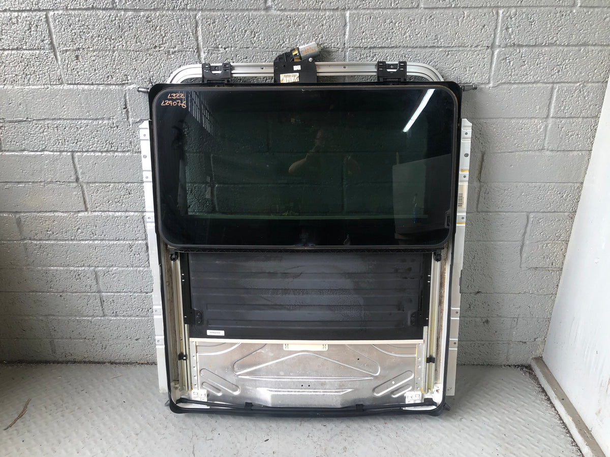 Range Rover L322 Sunroof Glass Cartridge Frame Assembly 2009 to 2012 L29076