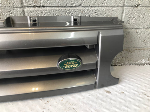 Discovery 3 Grille Front Stornoway Grey 907 Land Rover 2004 to 2009 L07106