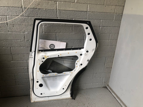 Discovery Sport Door Off Side Rear in Fuji White L550 Land Rover L15066